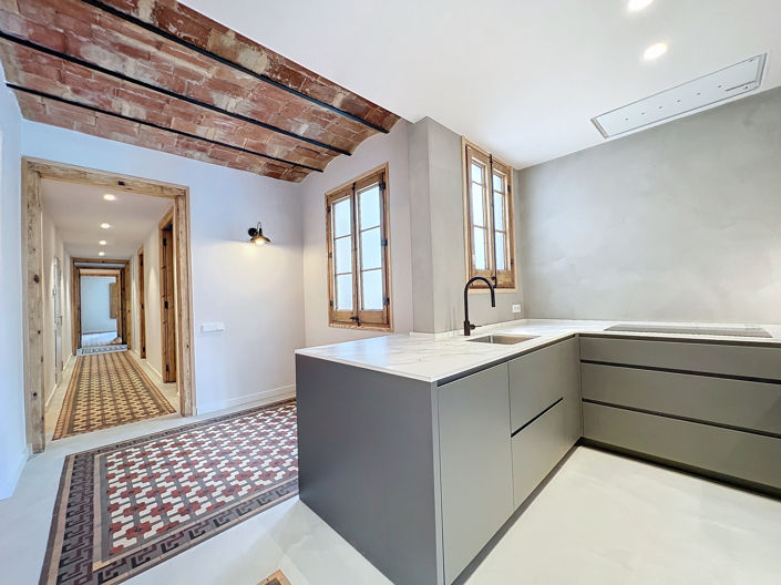 Image No.17-3 Bed Property for sale