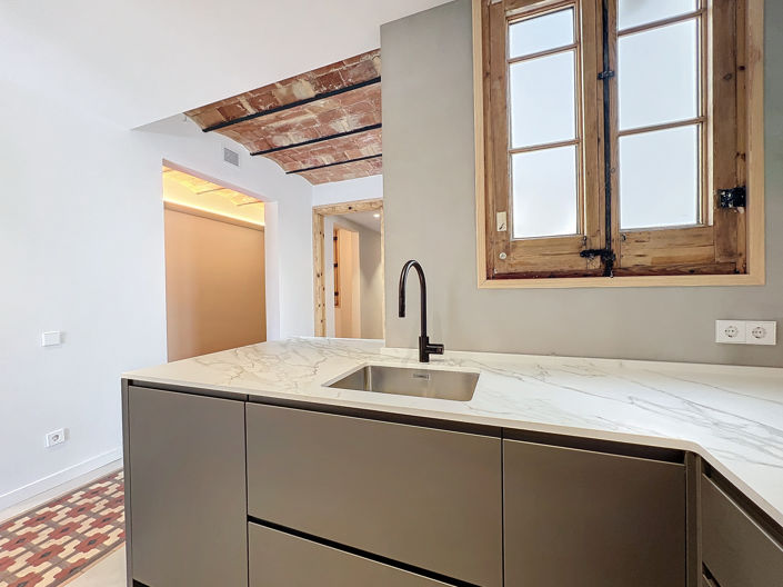 Image No.22-3 Bed Property for sale