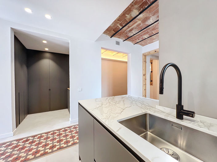 Image No.23-3 Bed Property for sale