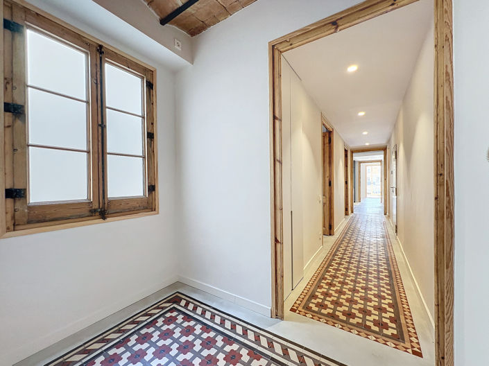 Image No.40-3 Bed Property for sale