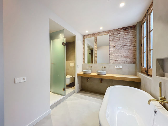 Image No.41-3 Bed Property for sale