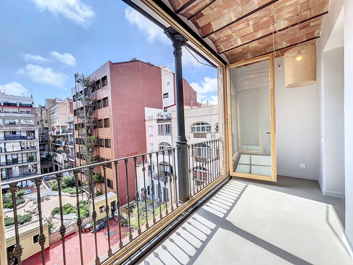 Image No.6-3 Bed Property for sale