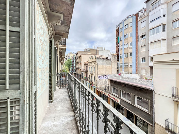 Image No.11-3 Bed Property for sale