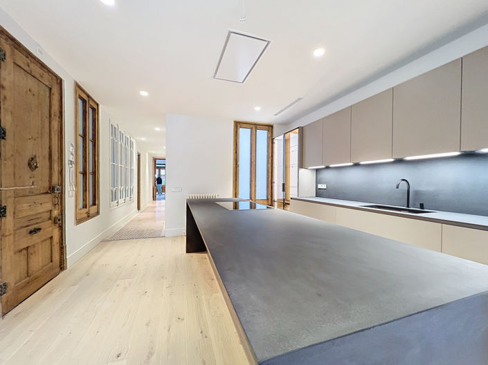 Image No.14-3 Bed Property for sale