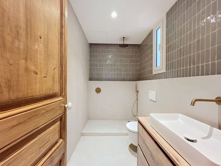 Image No.25-3 Bed Property for sale