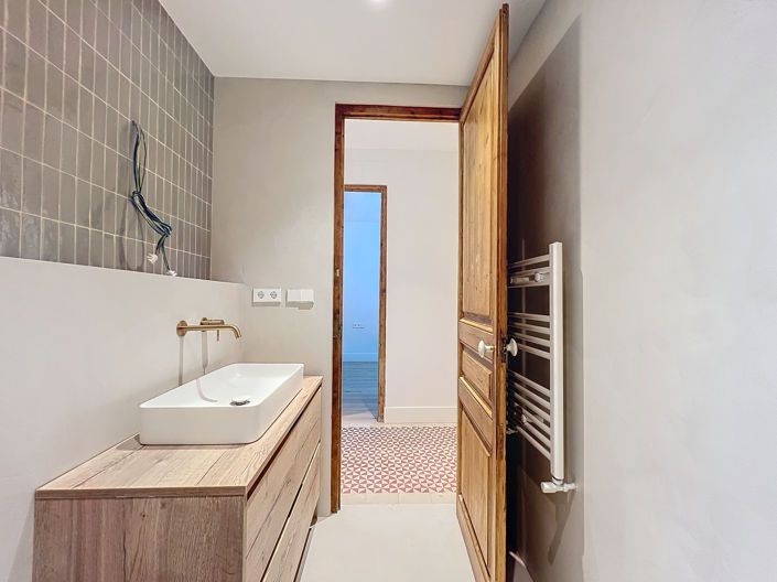 Image No.27-3 Bed Property for sale