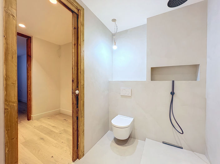 Image No.38-3 Bed Property for sale