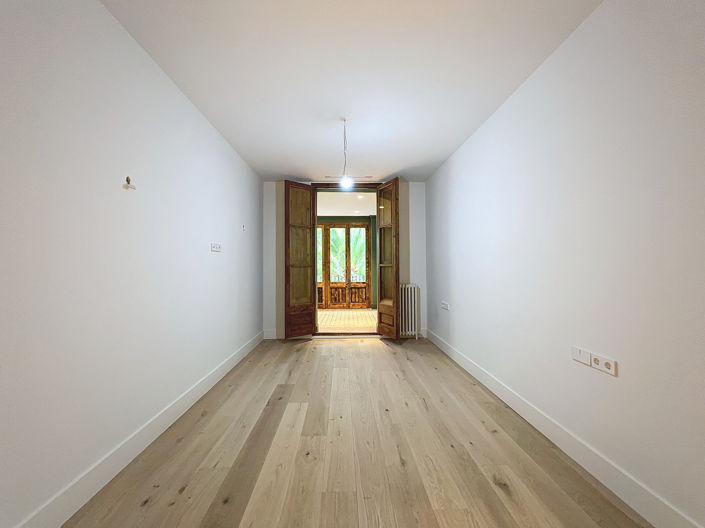 Image No.41-3 Bed Property for sale