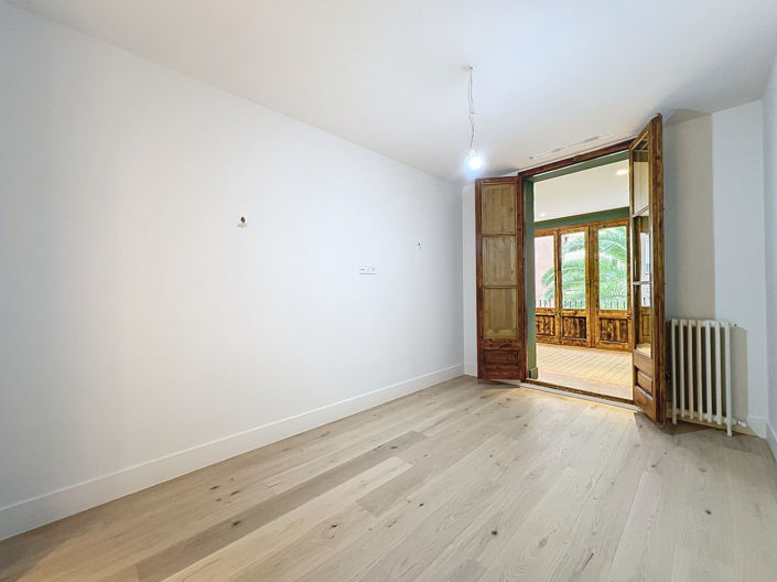 Image No.42-3 Bed Property for sale