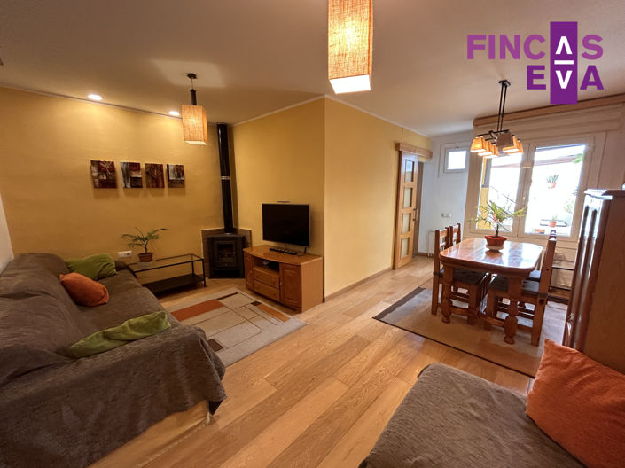 Image No.4-4 Bed Property for sale