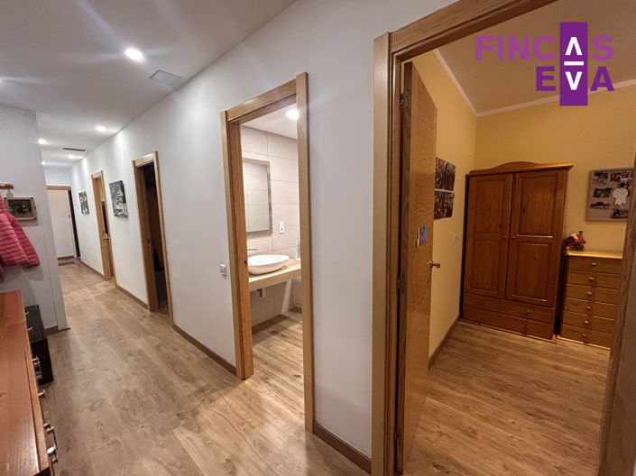 Image No.23-4 Bed Property for sale