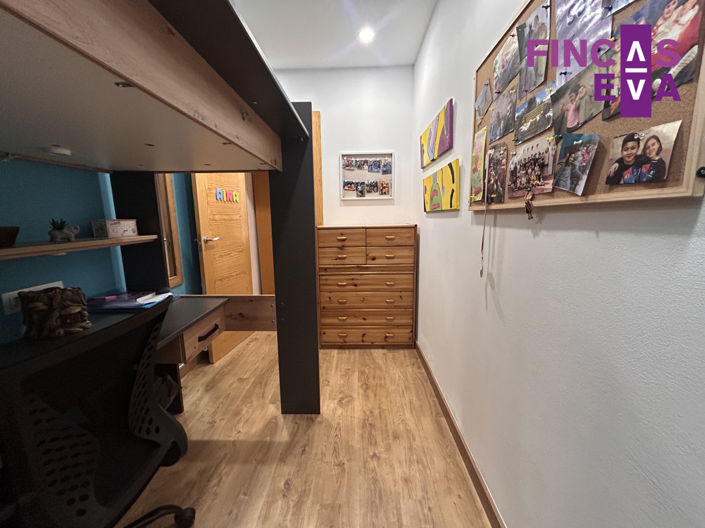 Image No.33-4 Bed Property for sale