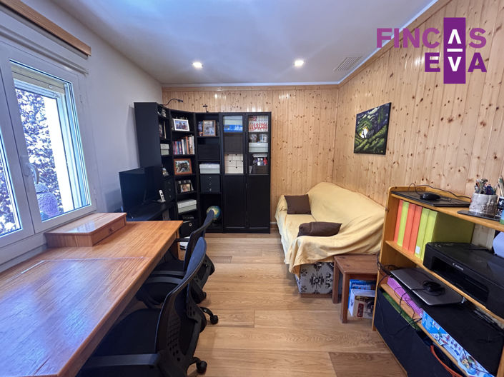 Image No.36-4 Bed Property for sale