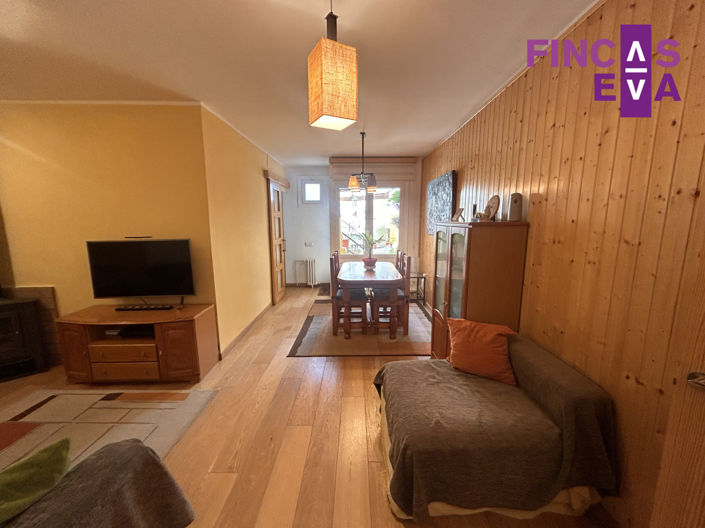 Image No.46-4 Bed Property for sale