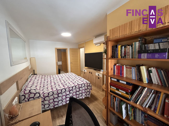 Image No.8-4 Bed Property for sale