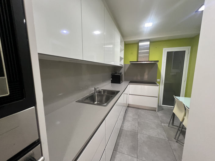 Image No.21-3 Bed Property for sale