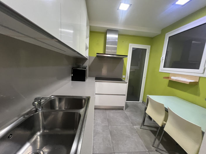 Image No.24-3 Bed Property for sale