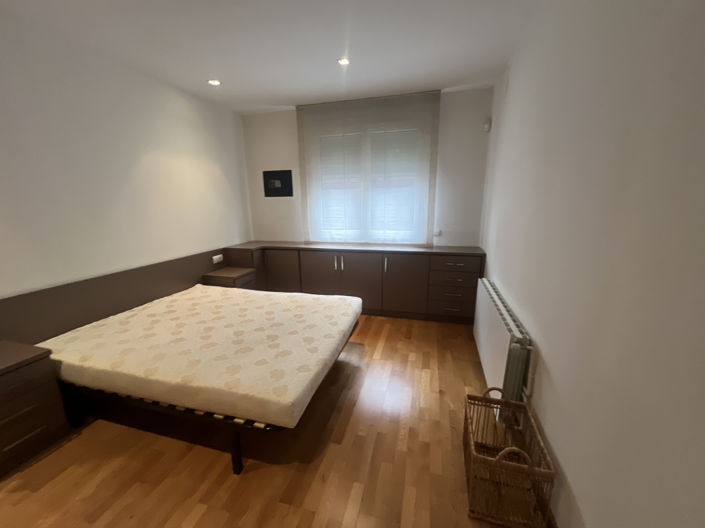 Image No.33-3 Bed Property for sale