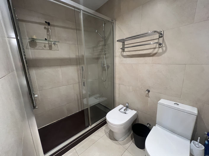 Image No.37-3 Bed Property for sale