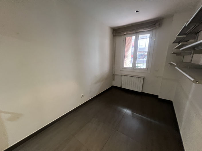 Image No.47-3 Bed Property for sale