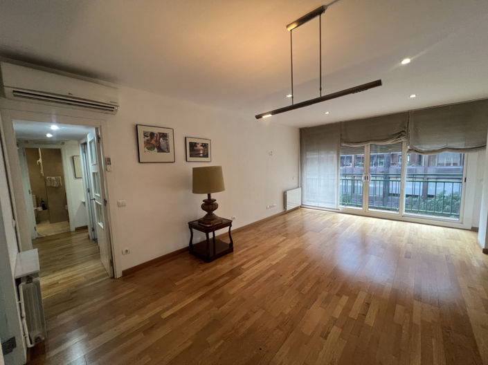 Image No.6-3 Bed Property for sale