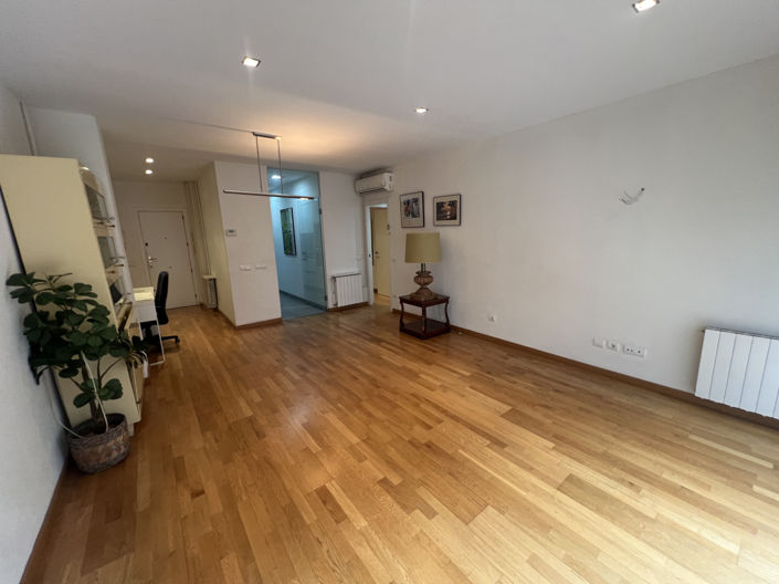 Image No.9-3 Bed Property for sale