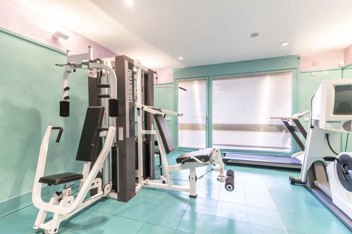 Image No.19-5 Bed Property for sale