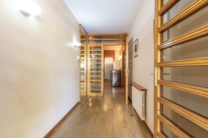 Image No.3-5 Bed Property for sale