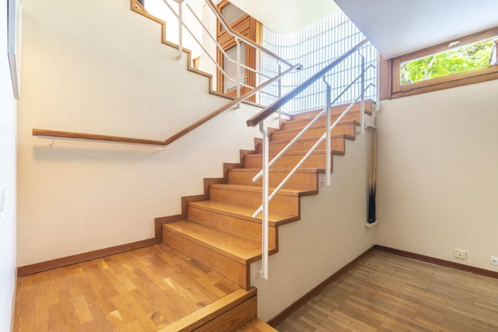 Image No.31-5 Bed Property for sale