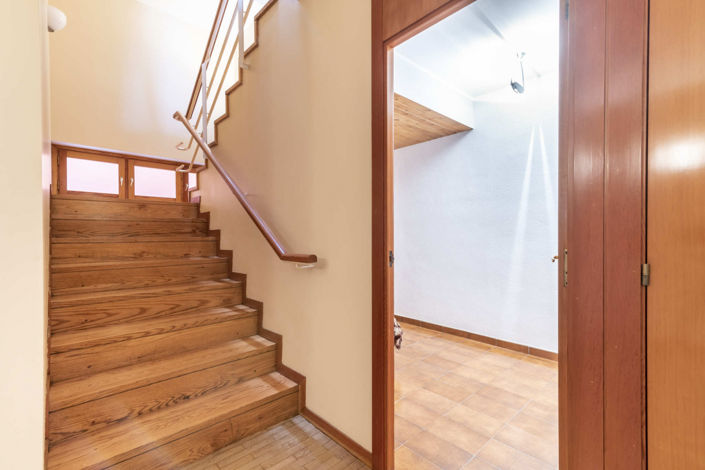 Image No.7-5 Bed Property for sale