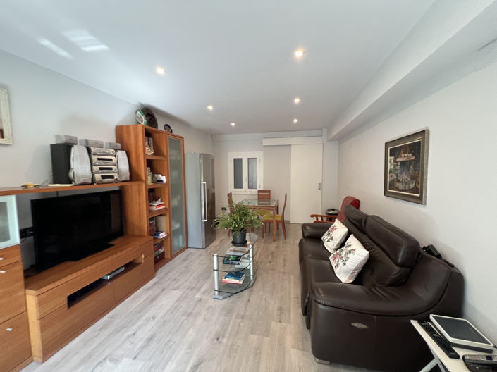 Image No.14-3 Bed Property for sale