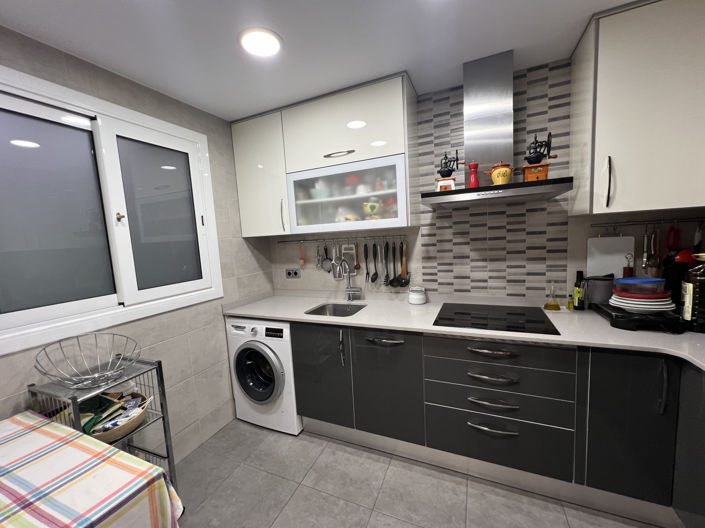 Image No.22-3 Bed Property for sale