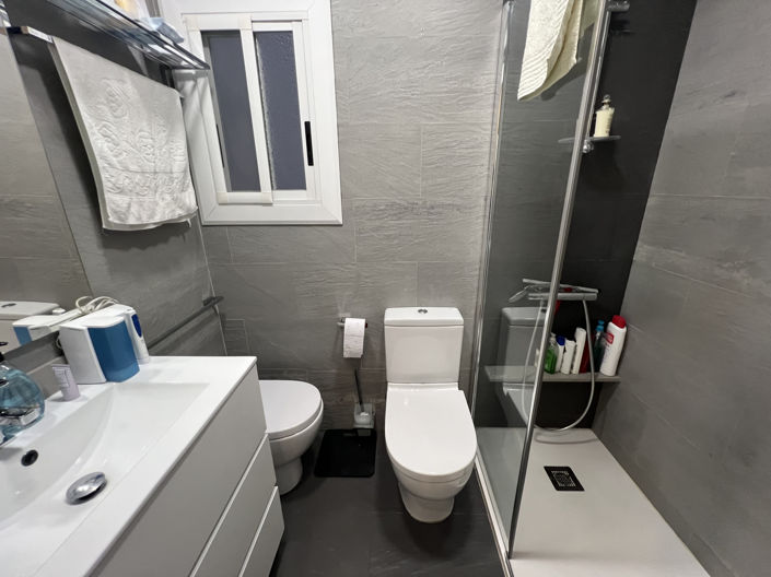 Image No.44-3 Bed Property for sale