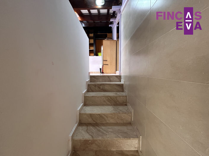 Image No.21-2 Bed Property for sale