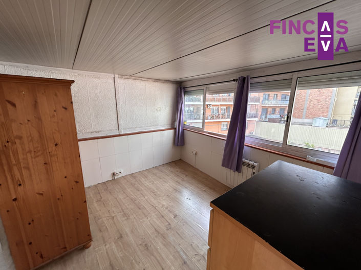 Image No.31-2 Bed Property for sale