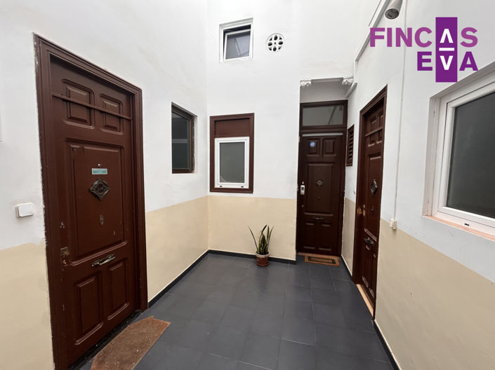 Image No.36-2 Bed Property for sale