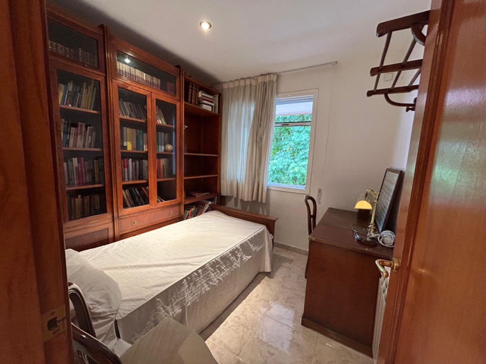 Image No.19-4 Bed Property for sale