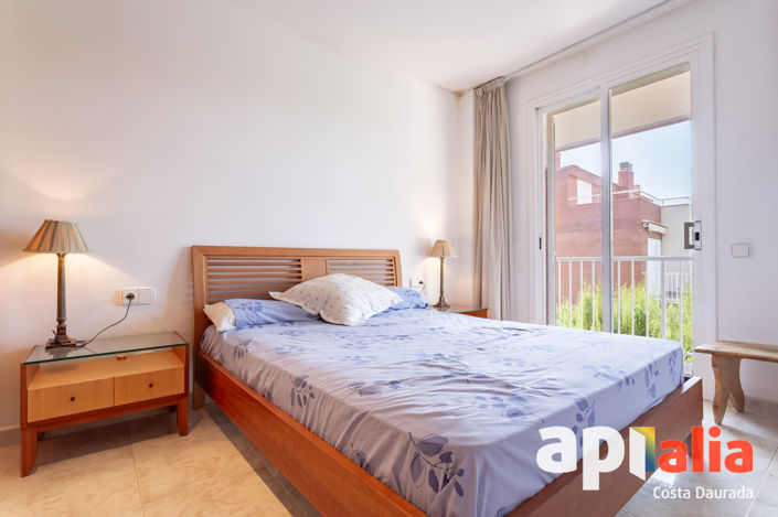 Image No.19-4 Bed Property for sale