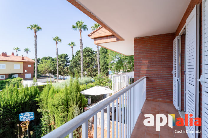 Image No.25-4 Bed Property for sale