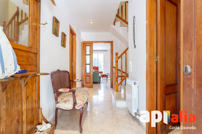 Image No.41-4 Bed Property for sale