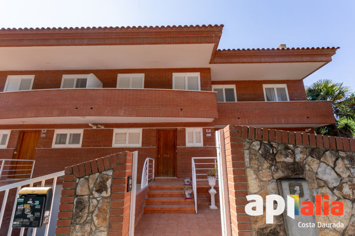 Image No.49-4 Bed Property for sale