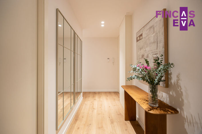 Image No.20-2 Bed Property for sale