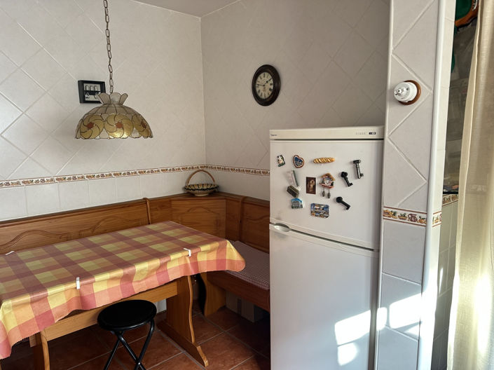 Image No.13-3 Bed Property for sale