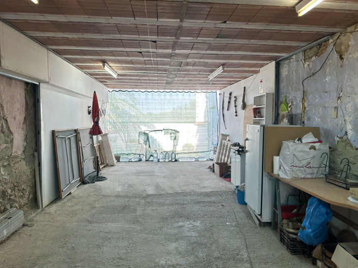 Image No.39-3 Bed Property for sale