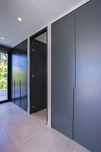 Image No.32-6 Bed Property for sale