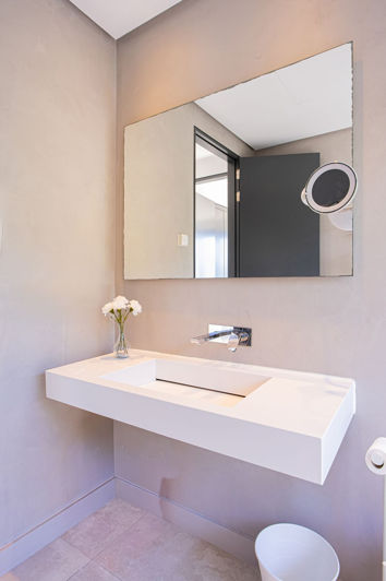 Image No.46-6 Bed Property for sale