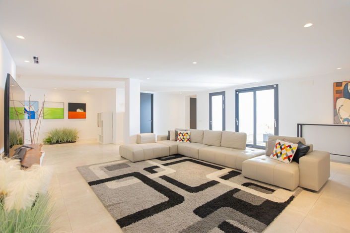 Image No.49-6 Bed Property for sale