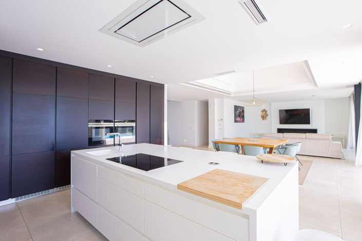 Image No.6-6 Bed Property for sale