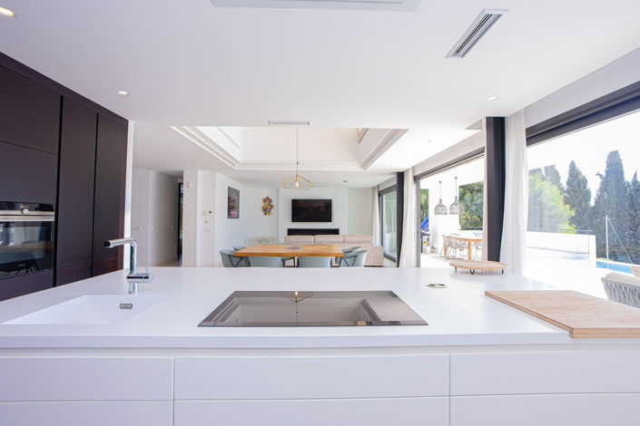 Image No.7-6 Bed Property for sale