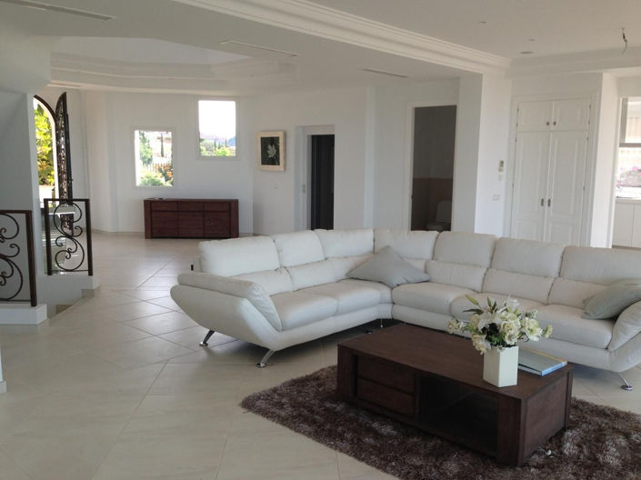 Image No.6-7 Bed Property for sale